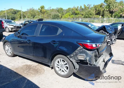 2017 Toyota Yaris Ia z USA, uszkodzony, nr VIN 3MYDLBYV3HY184180